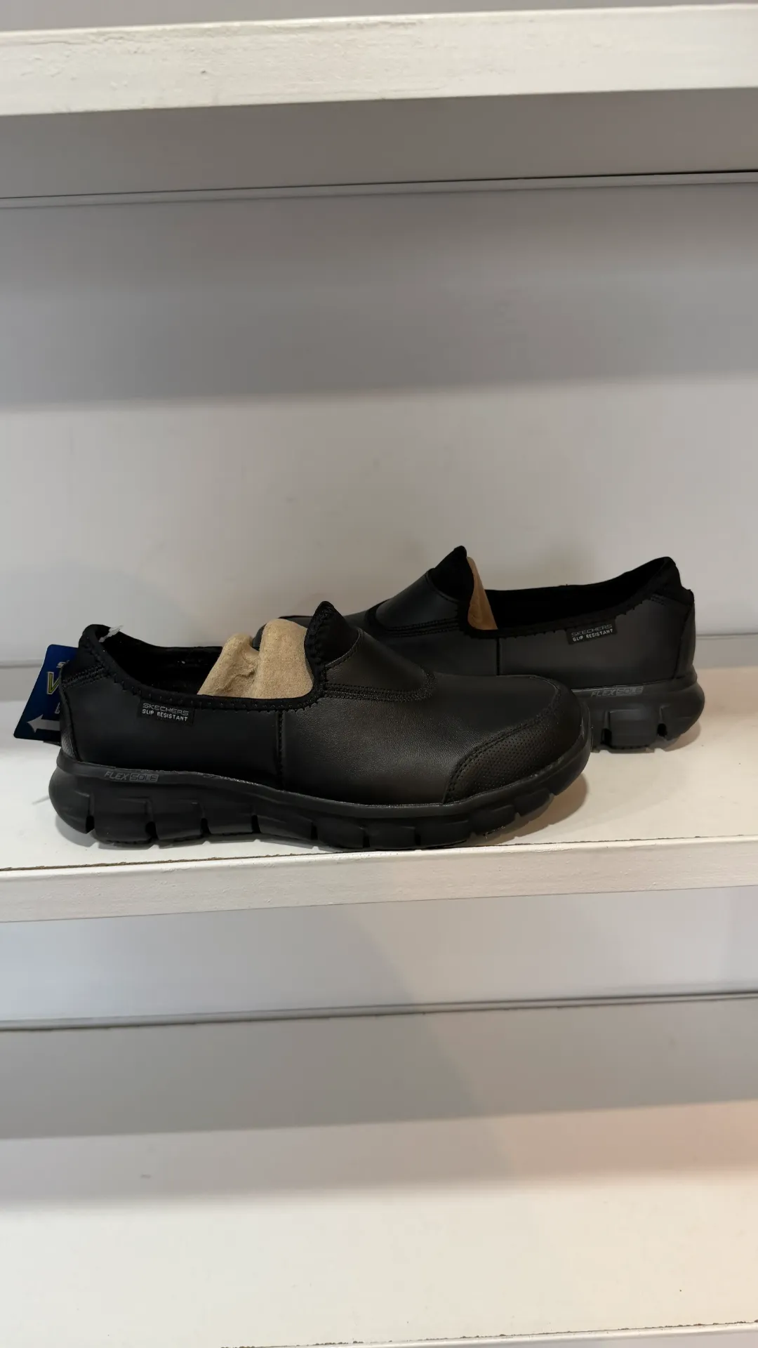 Skechers SURE TRACK BLACK