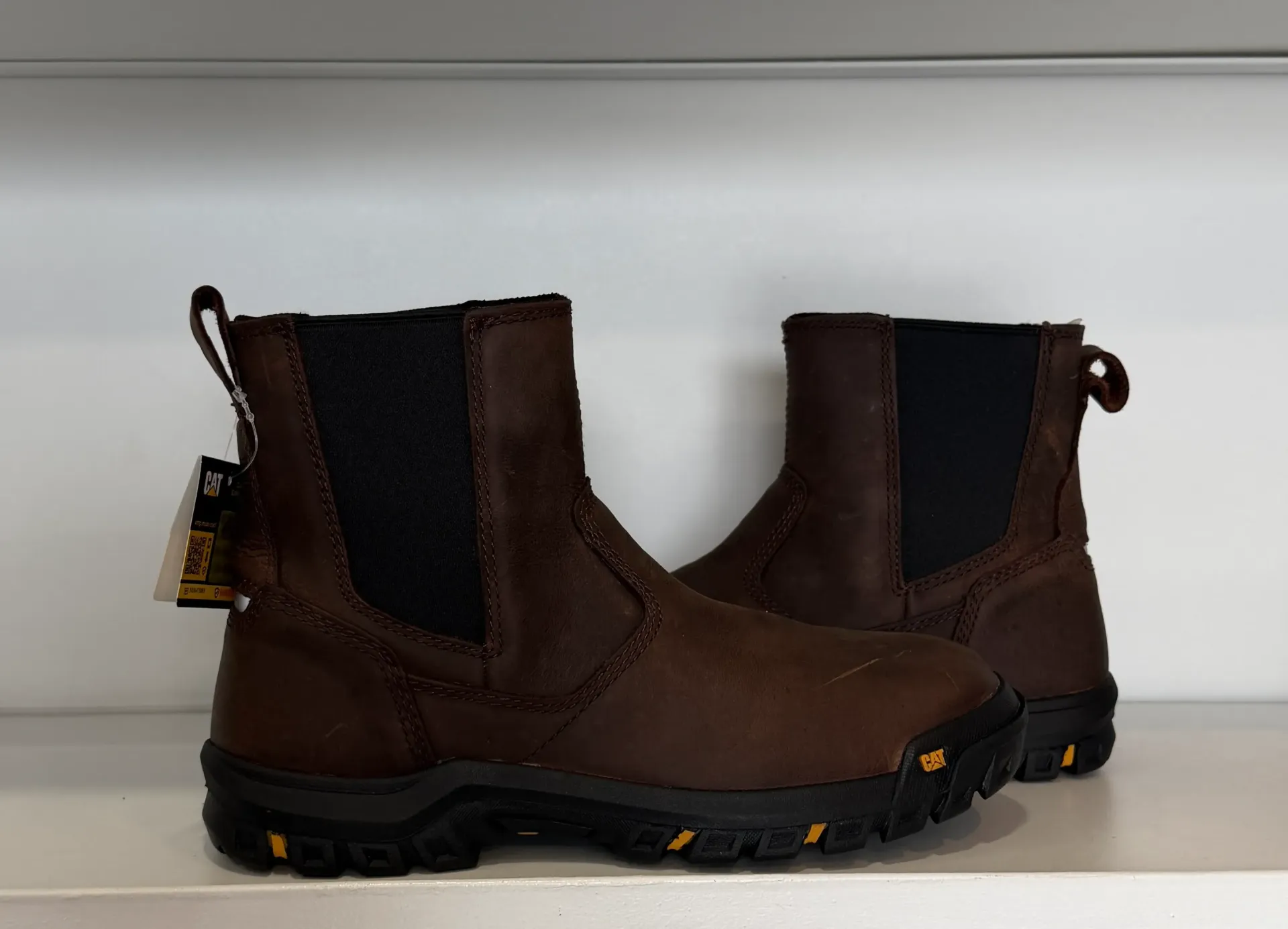 [S950] Caterpillar Moyen BROWN (7 M)
