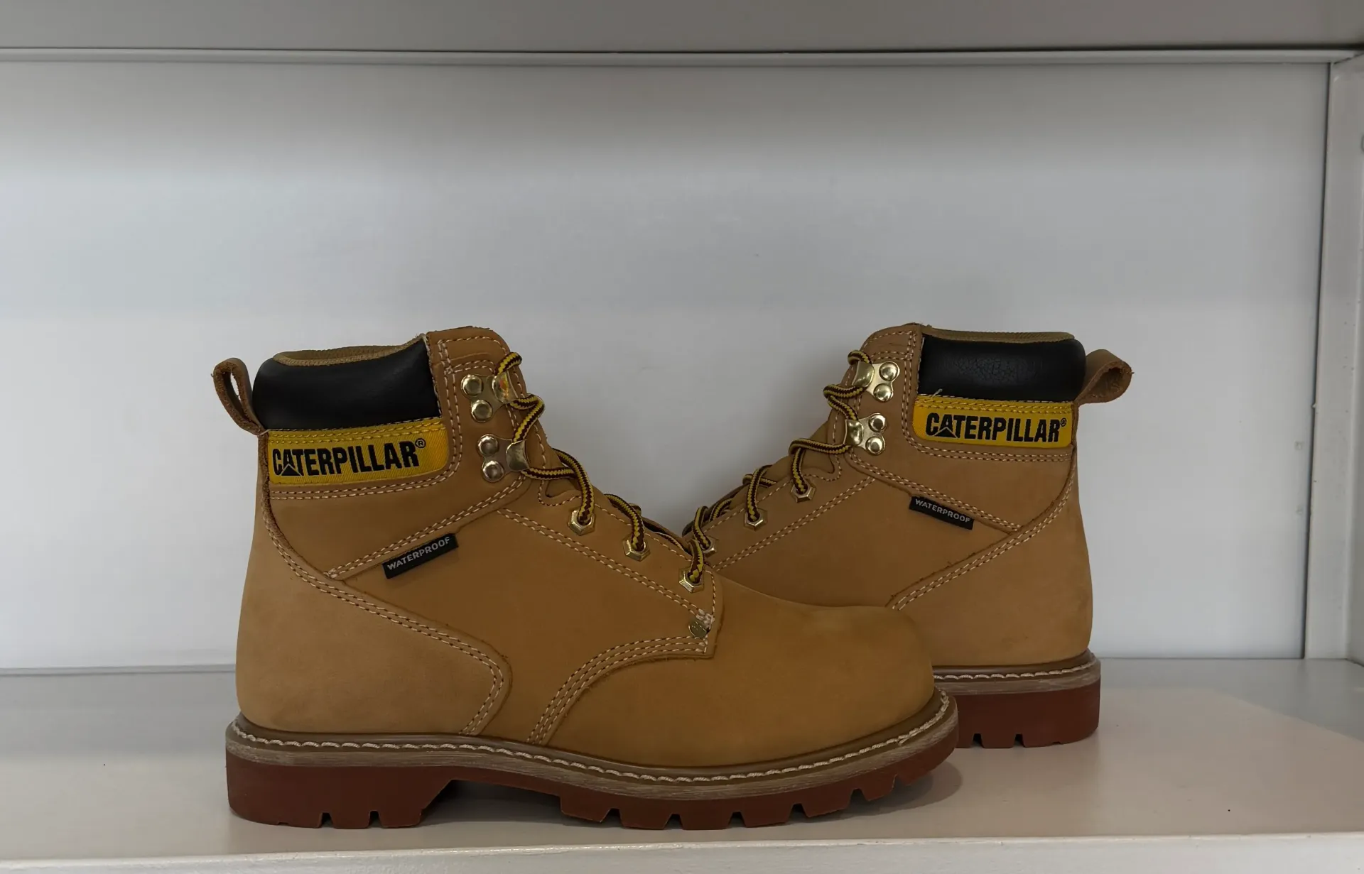 [P51085] Caterpillar ASTM/Soft Toe HONEY (7.5 M)