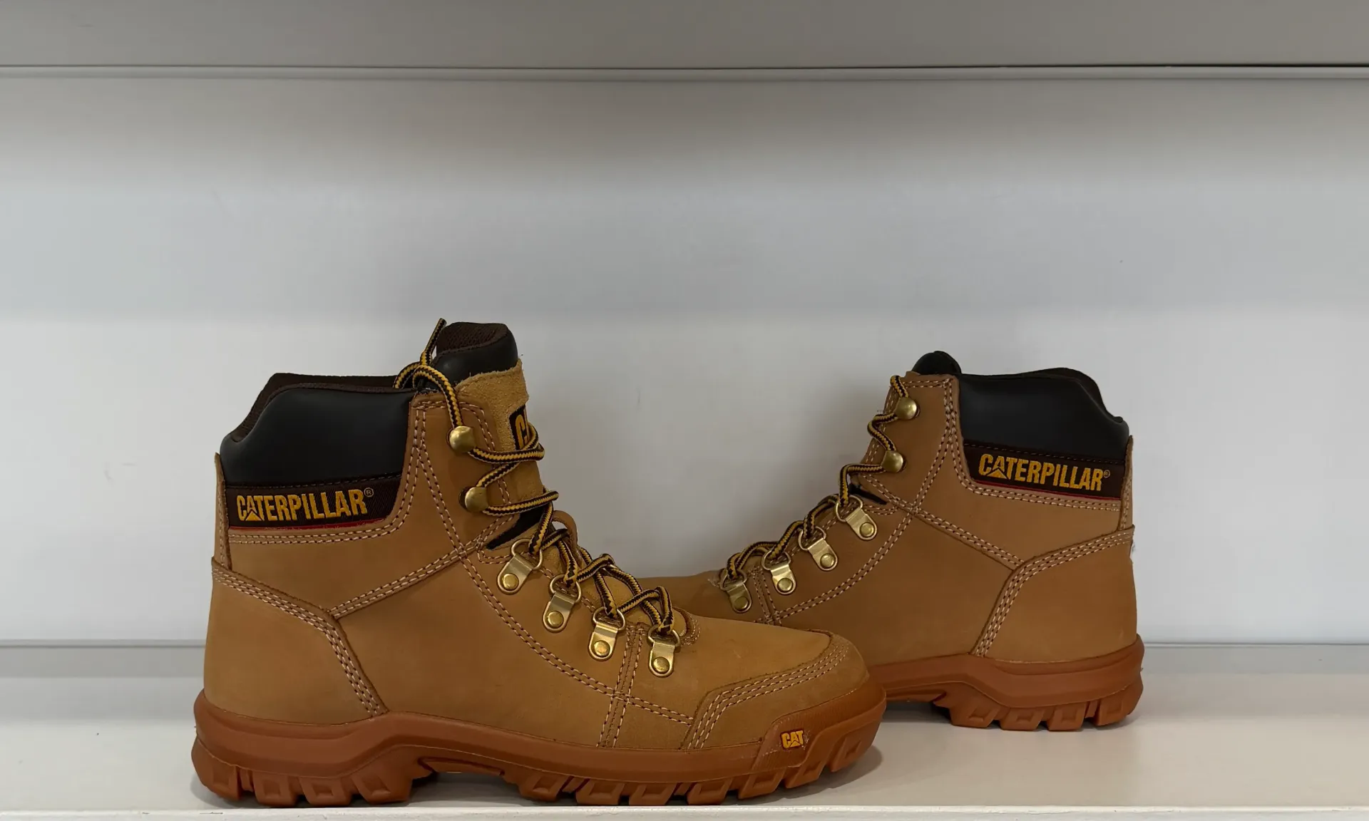 [P74086] Caterpillar Soft Toe HONEY (7 M)