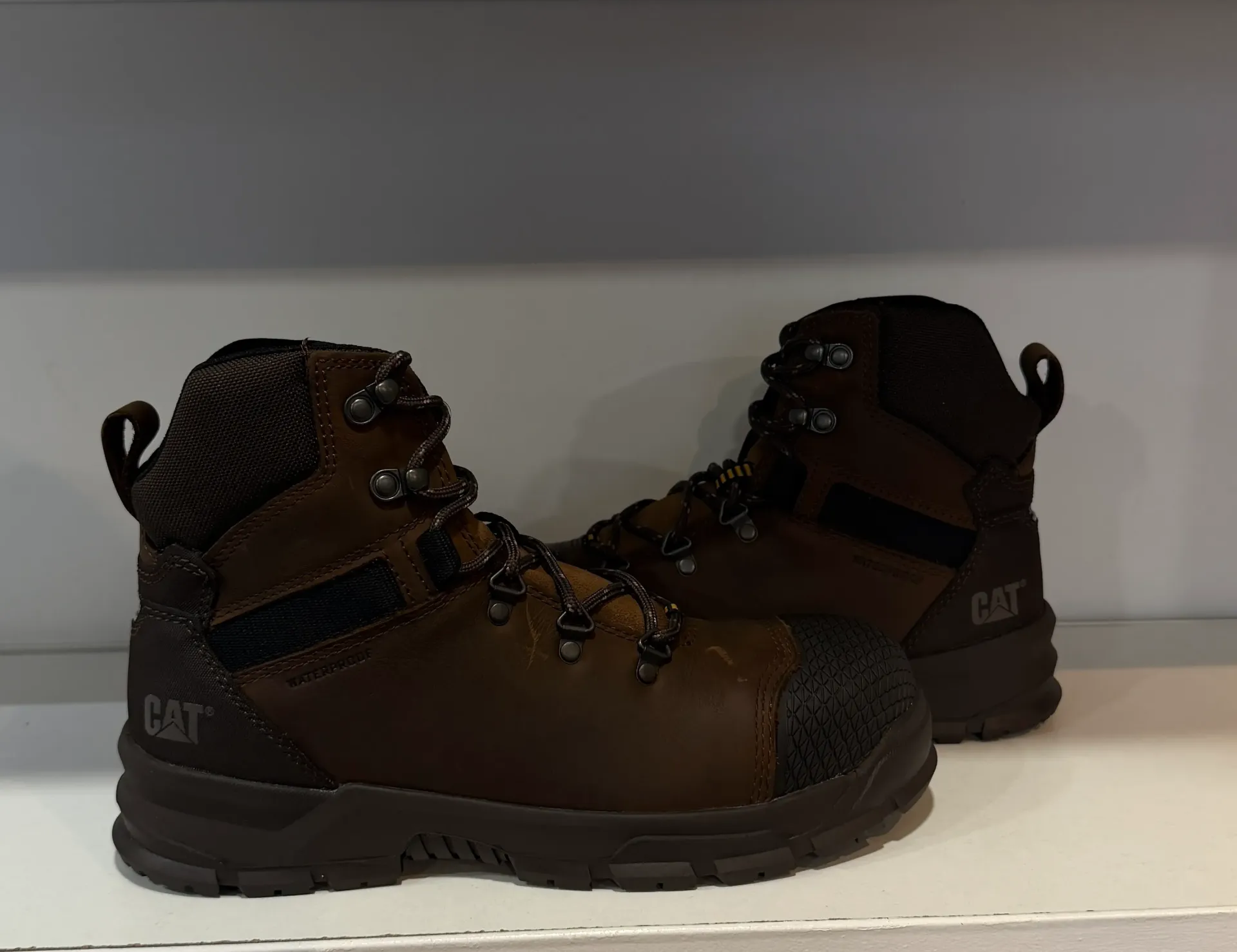 Caterpillar BROWN (8 M)