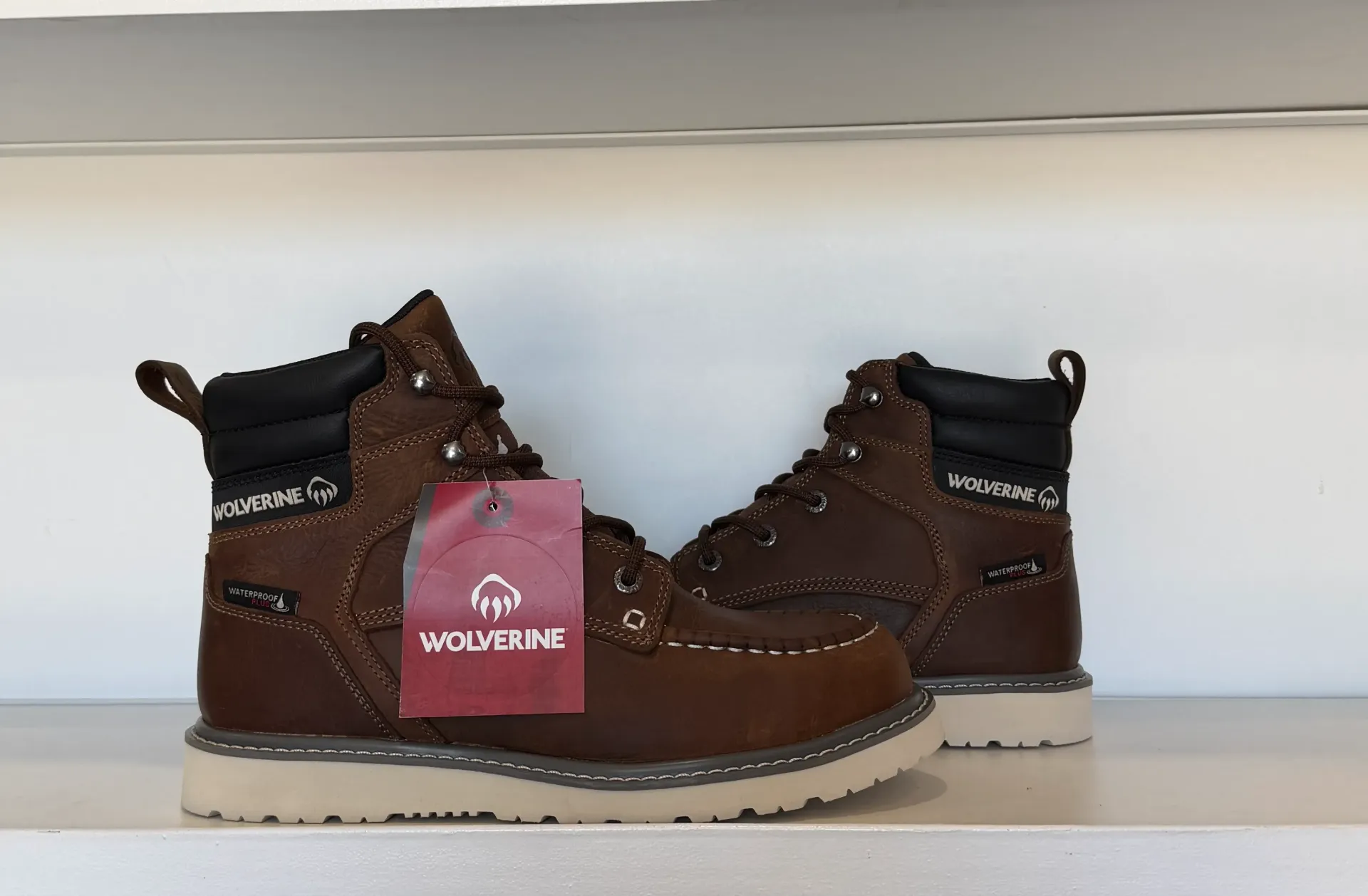 [W231103] Wolverine Trade Wedge BROWN (8.5 M)